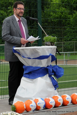 Rolf Cleophas BW-Niederkr-Einweihung2012